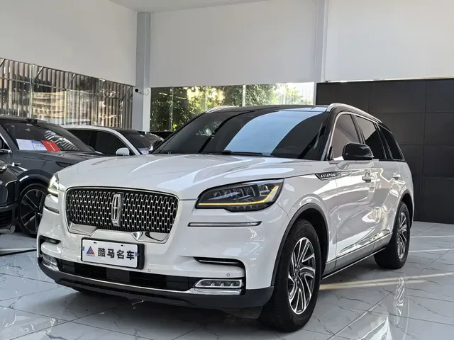 Lincoln Aviator 2022 3.0T V6 4WD Premium Edition