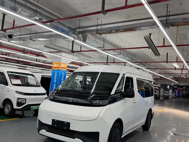 Yuan Cheng Farizon Super VAN 2024 Model Smart Wealth Edition Short Wheelbase Medium Roof 83kWh