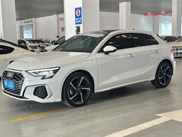 Audi A3 2023 Sportback 35 TFSI Fashion Sport