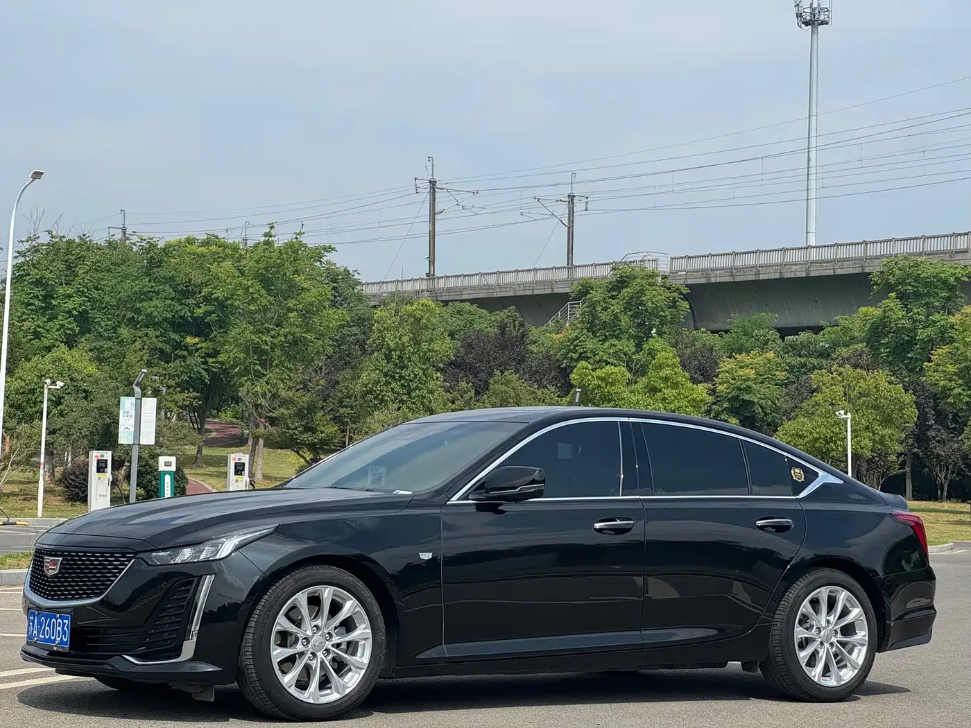 Cadillac CT5 2023 28T Luxury Style (Standard Edition)