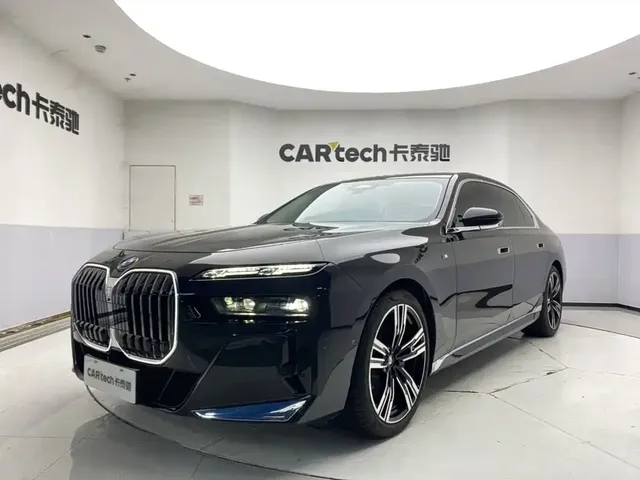 BMW 7 Series 2023 Model 740Li Leading M Sport Package