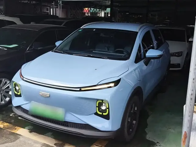 Geely Geometry E Firefly 2023 320KM Cute Tiger 5-seater