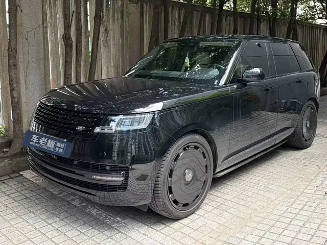 Land Rover Range Rover 2023 3.0 L6 360PS Golden Age Edition