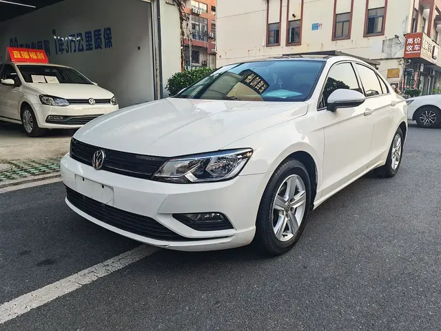 Volkswagen Lamando 2018 230TSI DSG Trend Edition
