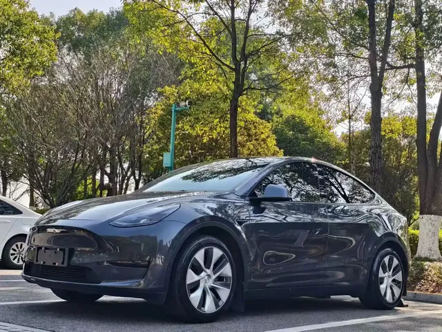 Tesla Model Y 2022 Facelift Rear-Wheel Drive Version