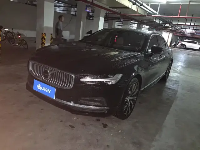 Volvo S90 2025 B5 Zhiyuan Luxury Edition