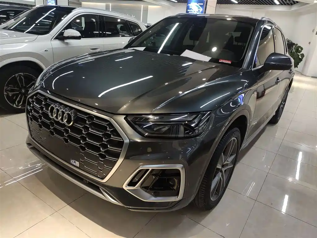 Audi Q5L 2022 45T Luxury Dynamic