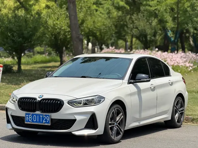 BMW 1 Series 2022 125i M Sport Shadow Edition