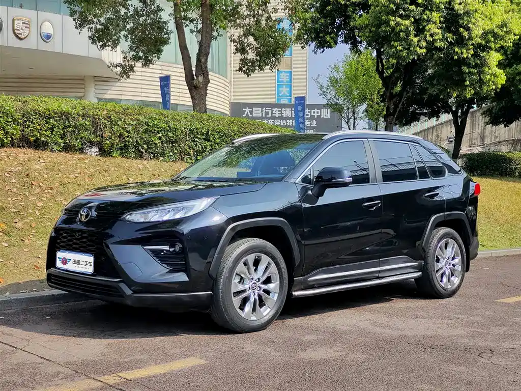 Toyota Wildlander 2022 2.0L CVT FWD Luxury PLUS Edition