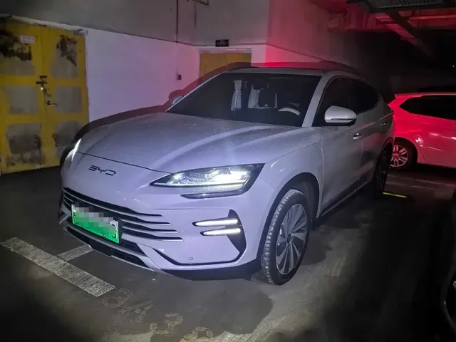 BYD Song PLUS PHEV 2023 Champion Edition DM-i 110KM Flagship