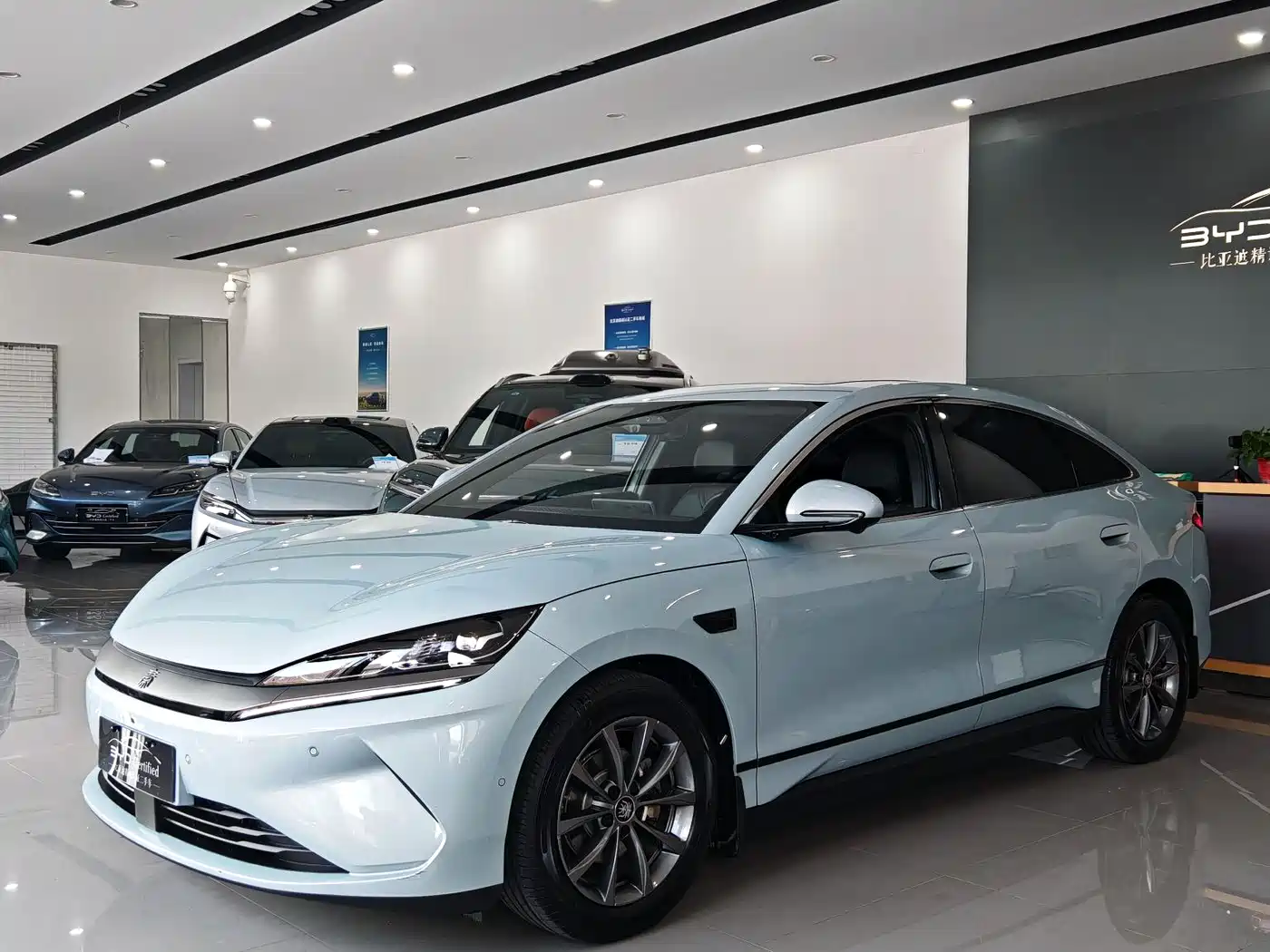 BYD Qin L 2025 EV 470KM Leading Edition