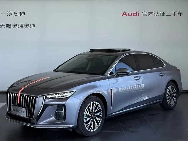 Hongqi H5 2024 2.0T Automatic Smart Connect Flag Smooth Edition