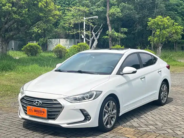 Hyundai Elantra 2016 Model 1.6L Automatic Smart Elite
