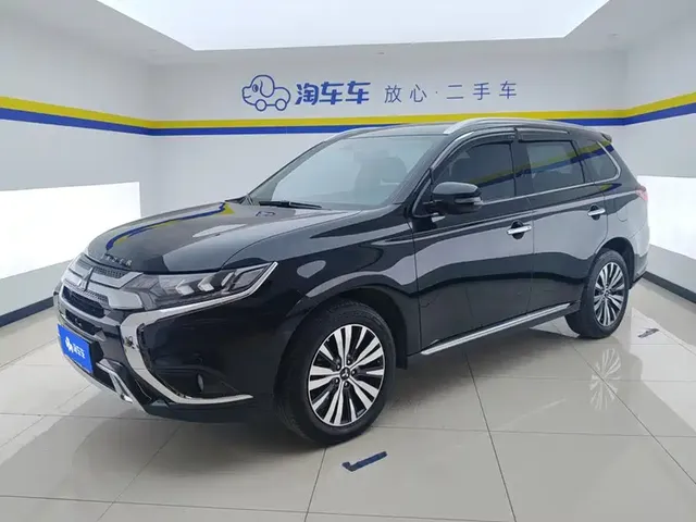 Mitsubishi Outlander 2021 2.4L 4WD Premium Edition 5-seater