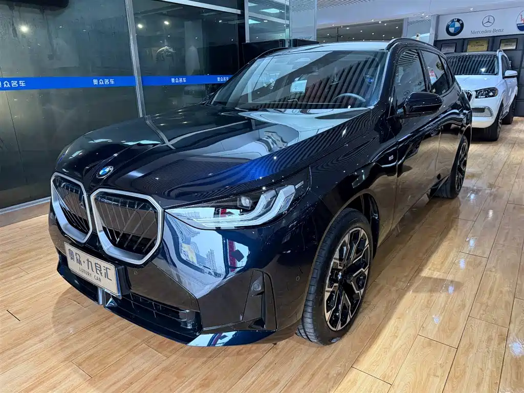 BMW X3 2025 xDrive30L Leading Model M Sport Black Package