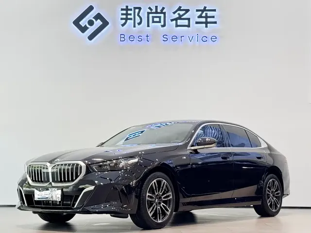 BMW 5 Series 2025 525Li M Sport Package