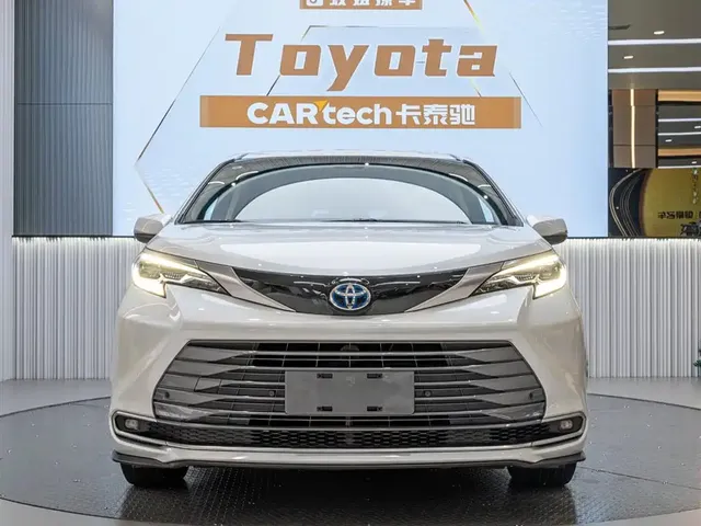 Toyota Sienna 2021 2.5L Hybrid Luxury Edition
