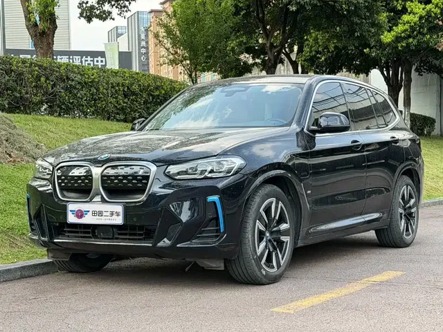 BMW iX3 2022 Facelift Leading Model
