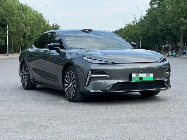 Geely Galaxy Xingyao 8 2025 130km EM-P Starship Edition