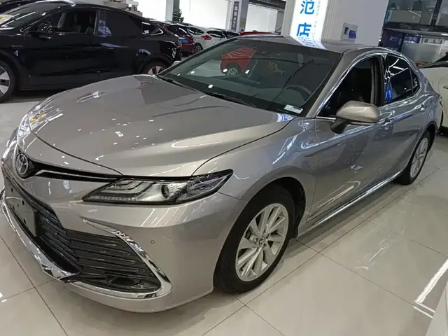 Toyota Camry 2023 2.0G Luxury Edition