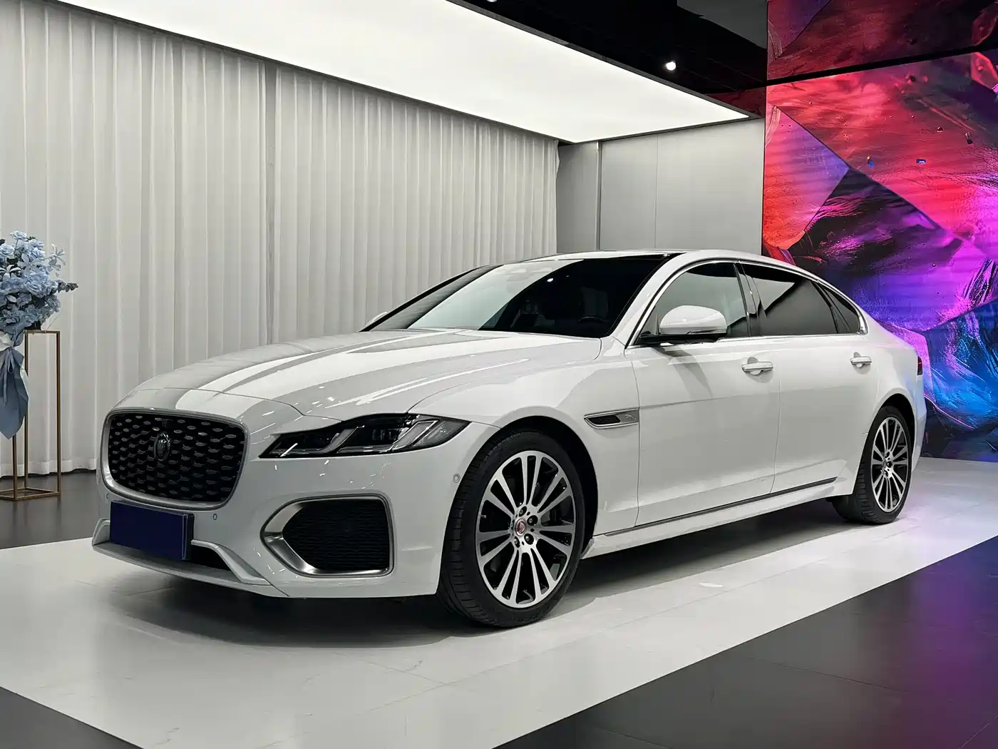 Jaguar XFL 2021 XFL 2.0T P250 2WD Premium Luxury Edition