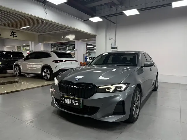 BMW i3 2022 eDrive 35 L