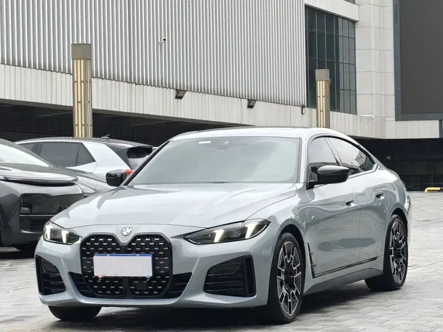 BMW 4 Series, 2025