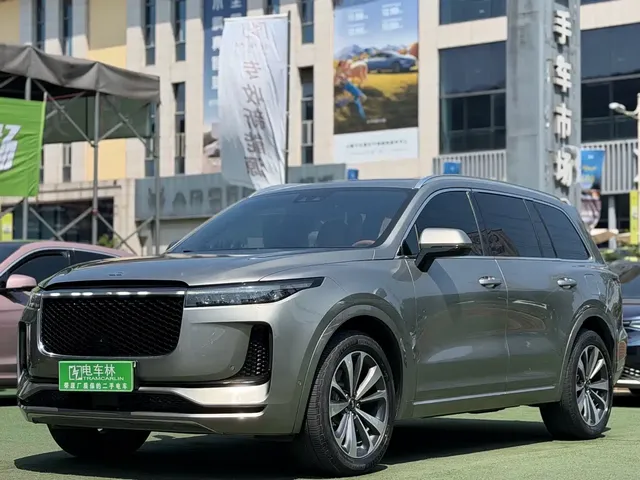 Li Auto Li ONE 2020 Extended Range 6-seater