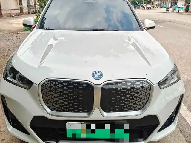 BMW iX1 2023 eDrive25L M Sport Package