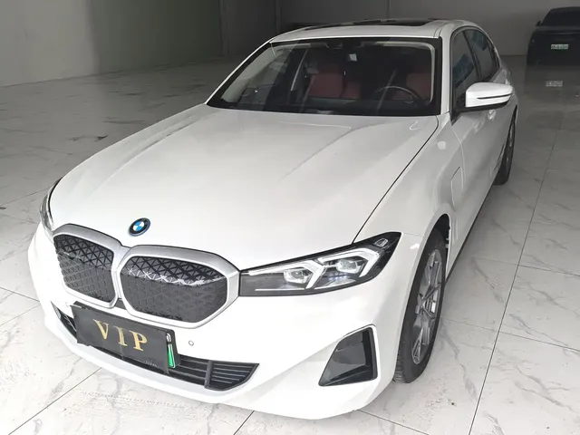 BMW i3 2025 eDrive 35 L