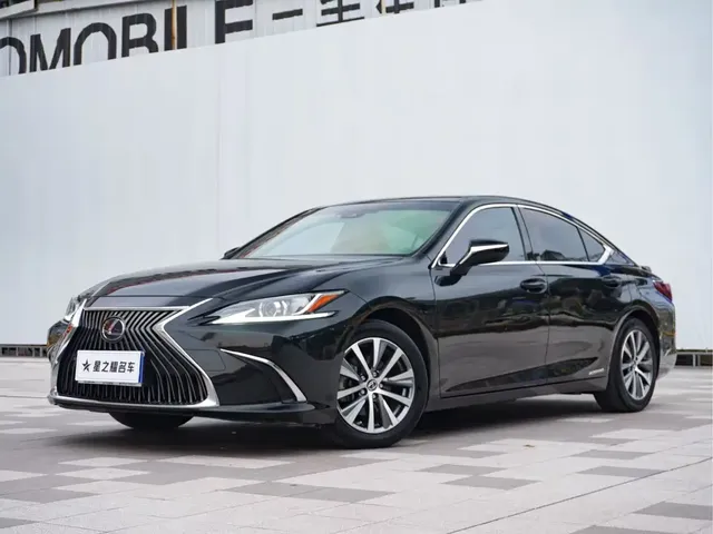 Lexus ES 2020 Model 300h Excellence Edition China V