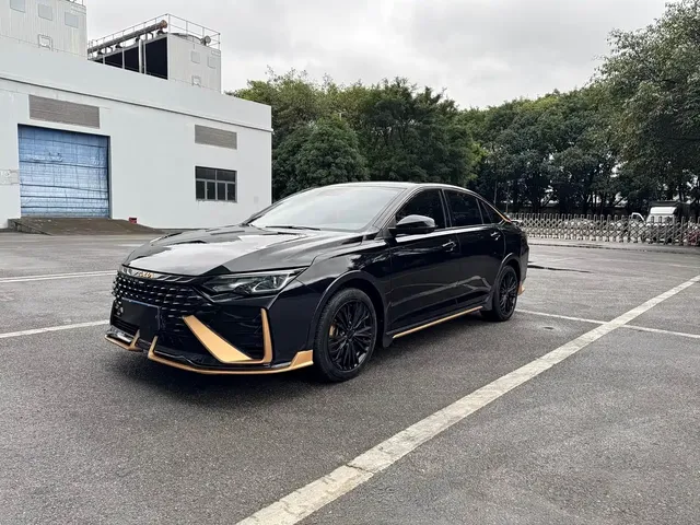 Dongfeng Aeolus Yixuan MAX 2021 1.5T Dark Night Holy Light Edition (Hybrid)