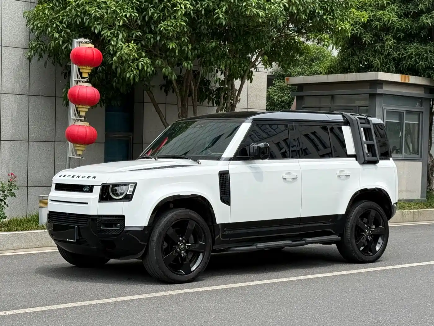 Land Rover Defender 2024 110 3.0T P400 X-DYNAMIC HSE