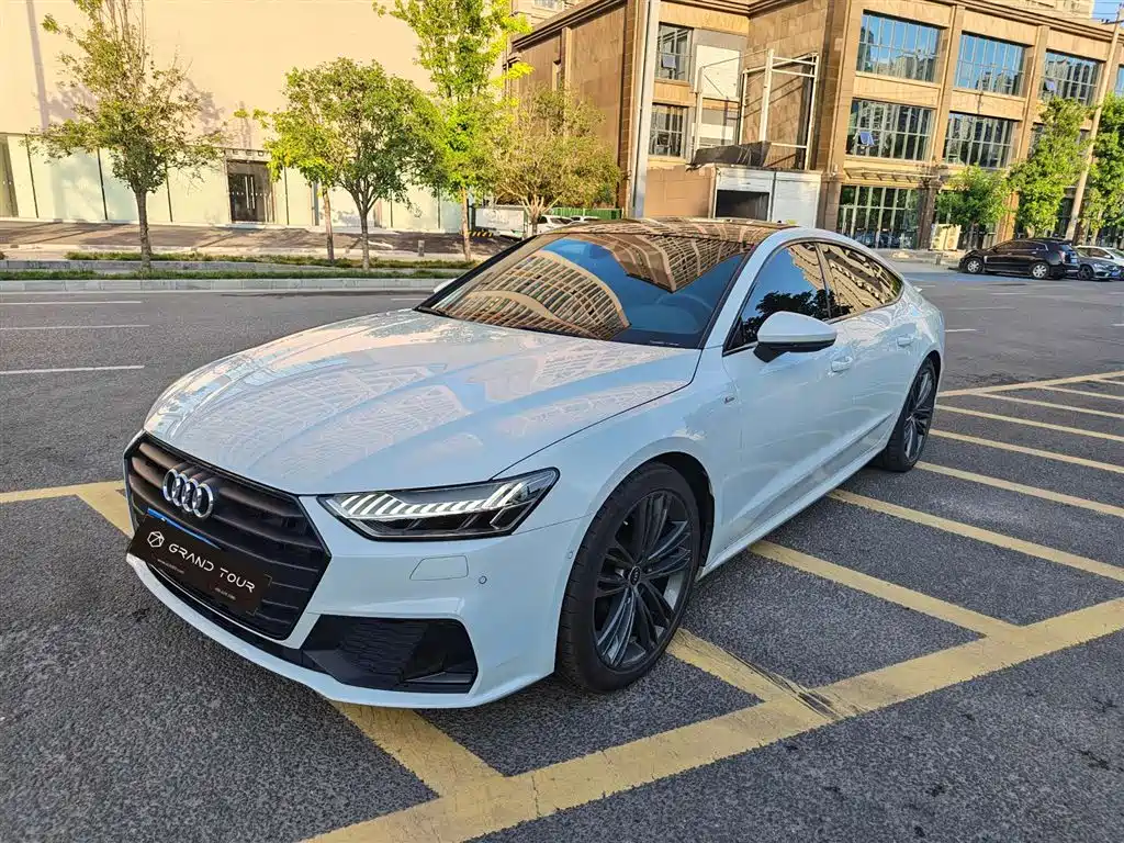 Audi A7 2023 Model 45 TFSI Premium Selection Edition