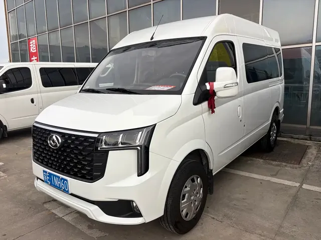 SAIC Maxus Xintu V80 2025 Model PRO Aoyun 2.0T Automatic Short Wheelbase Medium Roof 5/6-seater
