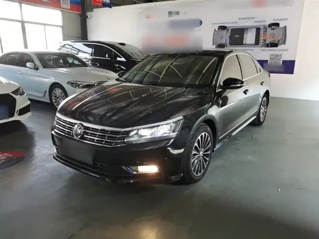 Volkswagen Passat 2017 330TSI DSG Prestige