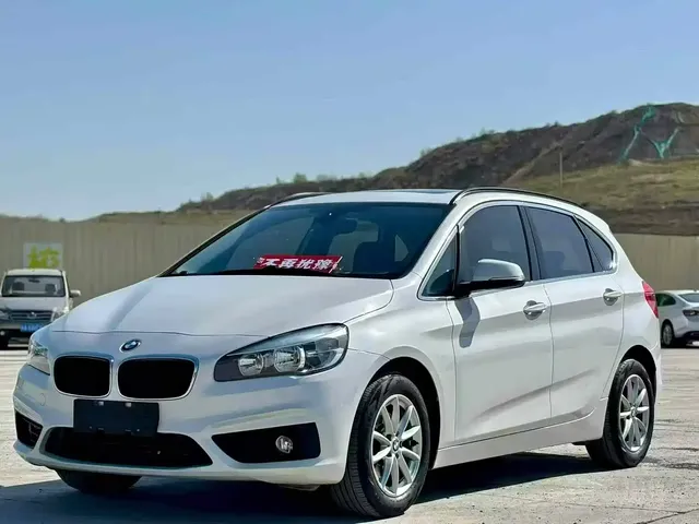 BMW 2 Series Touring 2016 218i Fashion Model