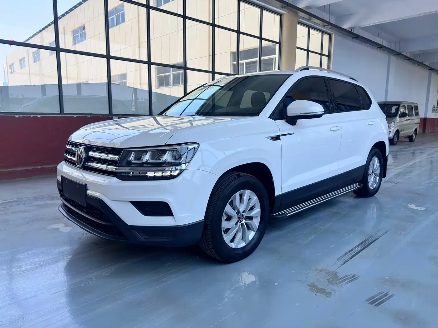Volkswagen Tharu 2021 Model 280TSI 2WD Trend Edition