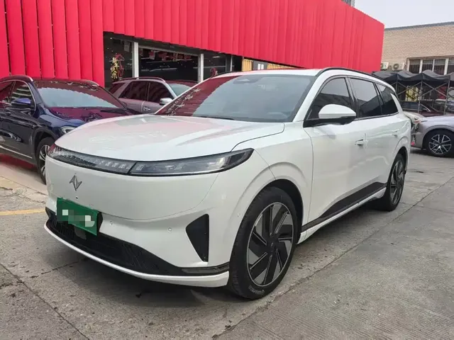 Dongfeng Yipai eπ008 2024 636Max Pure Electric 6-Seater
