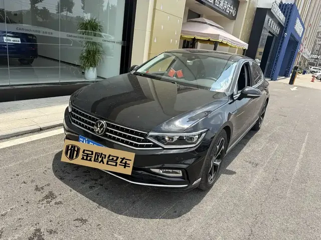 Volkswagen Magotan 2023 Model 2 Million Commemorative Edition 330TSI DSG Luxury