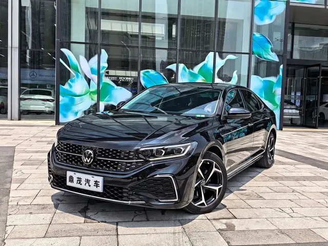 Volkswagen Passat 2024 380TSI Starlight Dragon Glory Edition