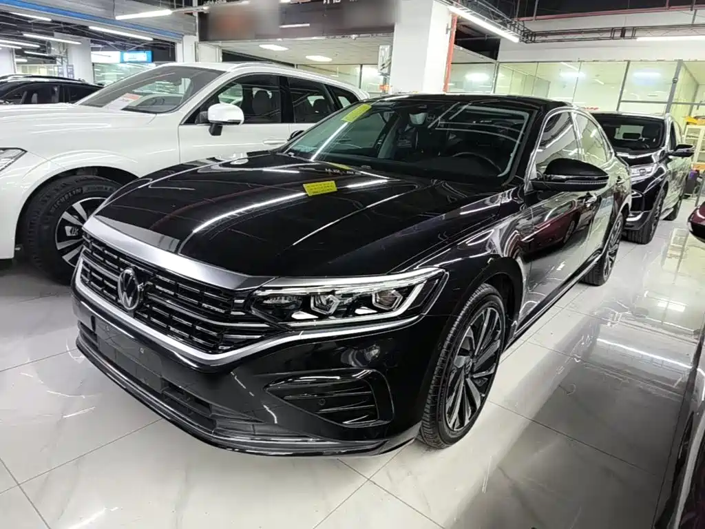 Volkswagen Passat 2022 330TSI Luxury Edition