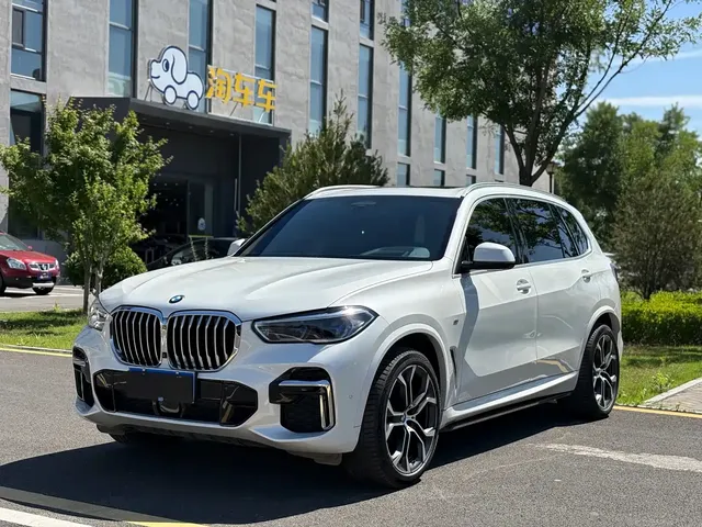 BMW X5 2022 xDrive 40Li Premium M Sport Package