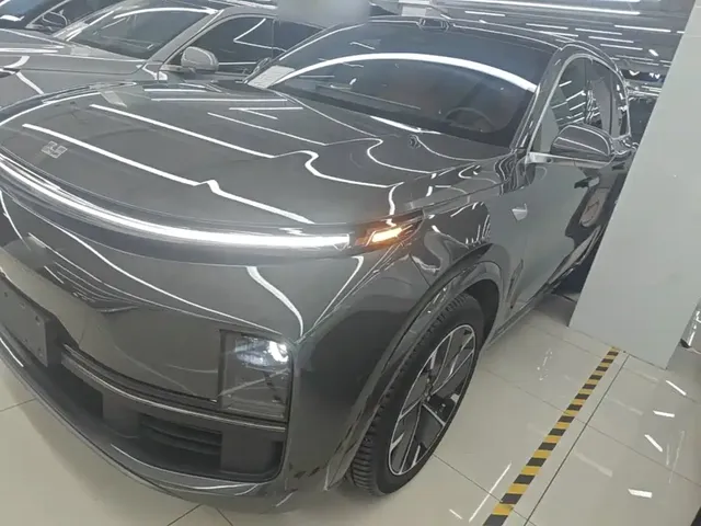 Li Auto Li L8 2025 Ultra Smart Renewal Edition