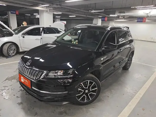 Škoda Karoq 2022 TSI280 Premium Edition