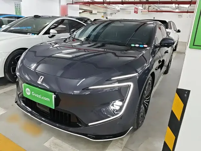 Avatr 12 2024 650 Triple Laser AWD Performance Edition
