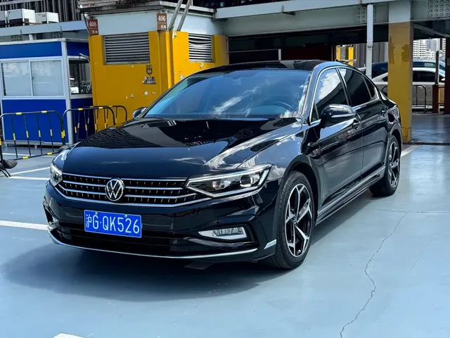 Volkswagen Magotan 2023 Model 2 Million Commemorative Edition 330TSI DSG Luxury