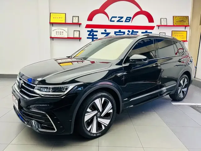 Volkswagen Tiguan L 2023 Facelift 330TSI Auto FWD R-Line Premium