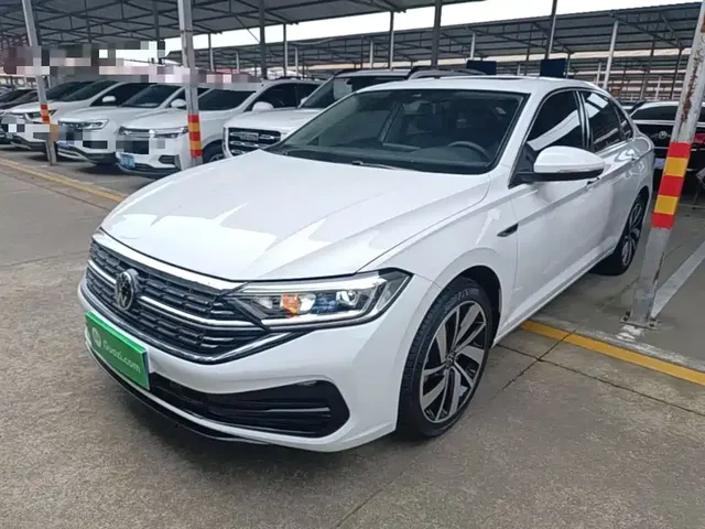 Volkswagen Sagitar 2024 300TSI DSG Surpass Edition