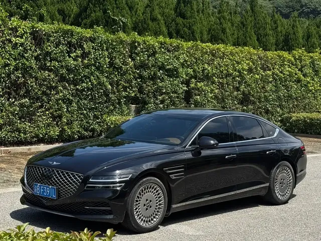 Genesis G80 2023 2.5T AWD Flagship
